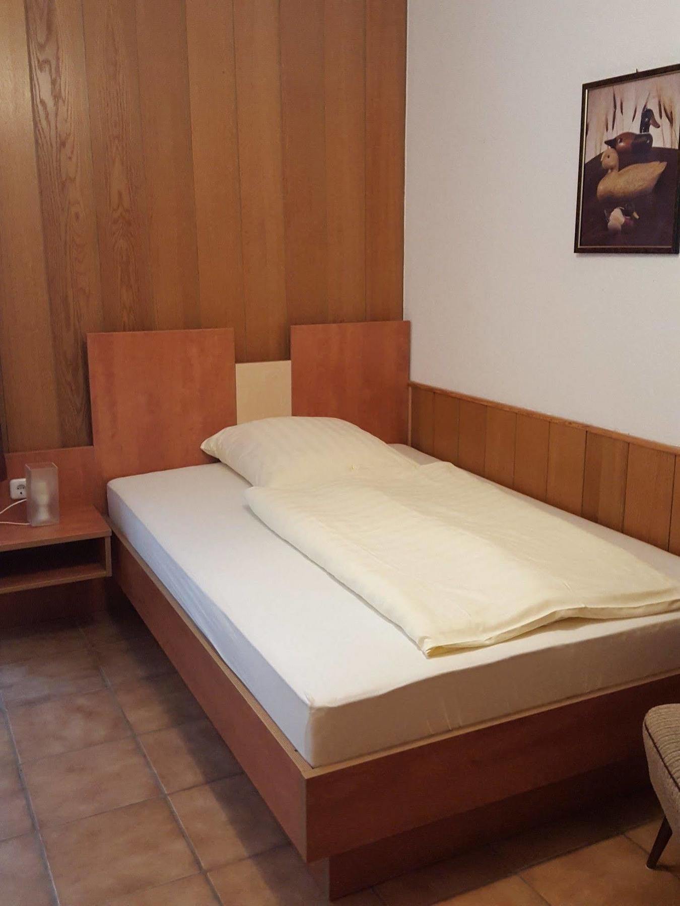 Waldhotel Zur Holzmuhle แอลดากเซน ภายนอก รูปภาพ